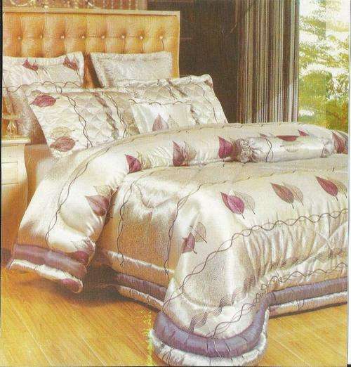 Comforter set - Cream and Black 7 Piece - Queen Size Comforter Set