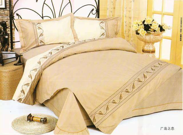 Cream and Sand - 6 Piece Quality Bed Linen - Double bed- Duvet Set