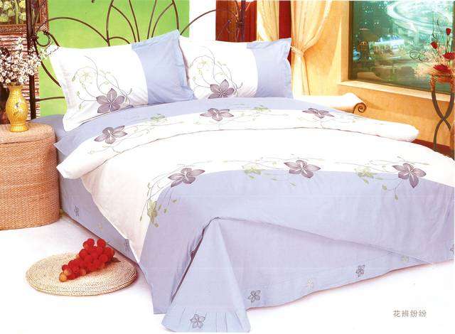 White and Blue - 6 Piece Quality Bed Linen - Double bed- Duvet Set