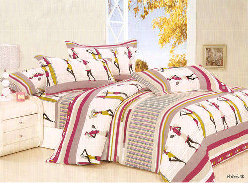 ! FIRST ON BID OR BUY ! 10 - PIECE COMFORTER SET - QUEEN SIZE