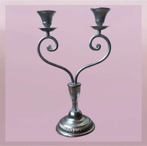 Metal candle holder