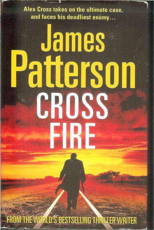 James Patterson-Cross Fire (Small Hard-cover)