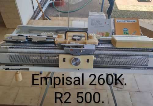 EMPISAL 260K KNITTING MACHINE
