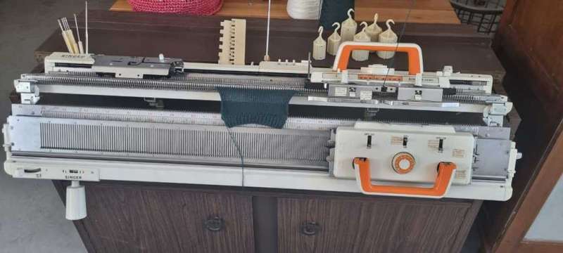 Singer Mod KS901 - knitting machine
