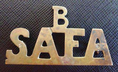 Rare Rare Rare ! WW1 South Africa Field  Artillery "B" -Brass Shoulder Title-Palestine