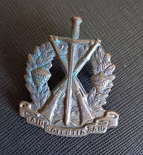 SOUTH AFRICA - WWII - S.A. INSTRUCTIONAL CORPS CAP BADGE