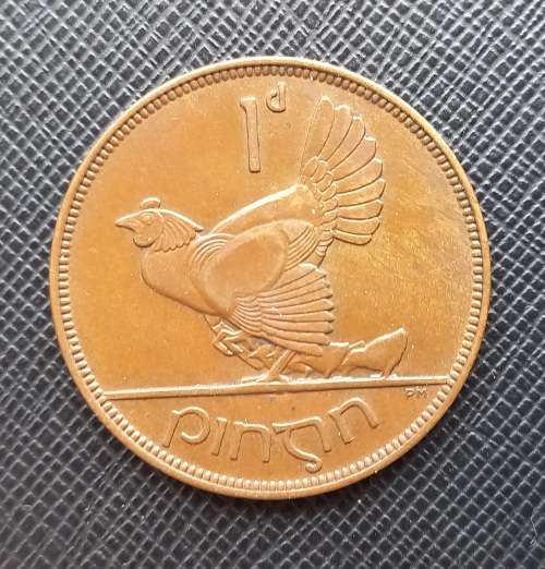 Ireland 1 Penny 1928 Uncirculated Bronze Coin - Irish Harp - Hen with Chicks
