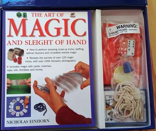 Magic Book as new !! 120 Tricks