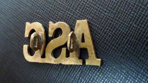 British Army Service Corps Brass Shoulder Title. Large. 1st World War .Lugs intact