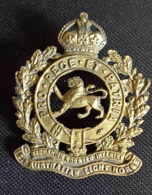 The 12th Australian Light Horse (Tasmanian Mounted Infantry) .Slouch Hat badge brass -Rare