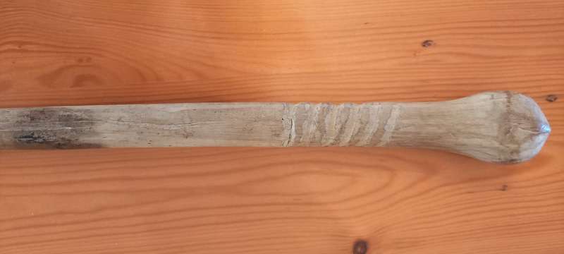 Africa carved walking stick. Unknown light coloured wood. Vintage