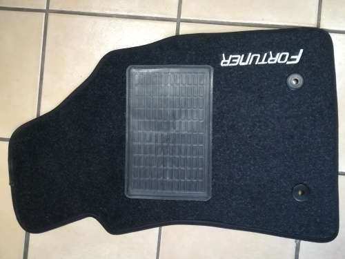 TOYOTA FORTUNER 2010-2015 CAR MAT - 3 PIECE