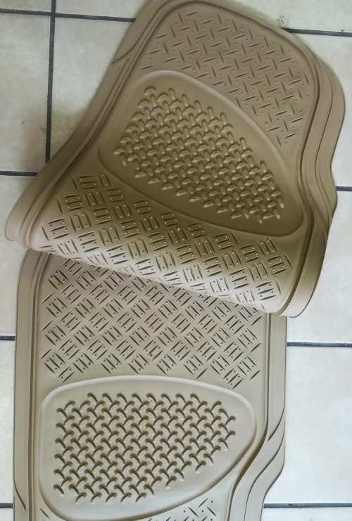 Universal 3 Piece Car Pvc Rubber Mat Fits Most Cars, SUVs, Vans & Trucks - Beige