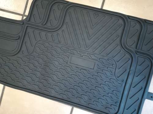 Car Rubber Mat Fits Most Cars, SUVs, Vans & Trucks Universal 3 Piece - BLACK