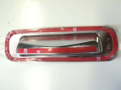 Suzuki Swift / Sx4 04- Tailgate Chrome Grip Cover