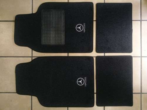 MERCEDES-BENZ FLOOR MAT 4 PIECE UNIVERSAL FIT