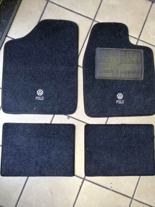 4 Piece Universal Fit Car Mat - With Vw Polo Logo