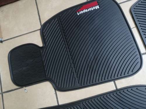 Bmw E90 Rubber Car Mat Set (4 Piece Set)