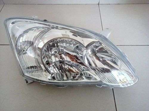 Toyota Run X Headlight Right