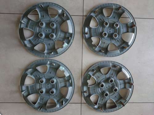 Hyundai 13 Inch Hub Wheel Cover