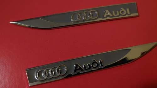 2 x Audi Emblems Badge 3D Car Sticker Side Metal Knife Type Fender For Audi