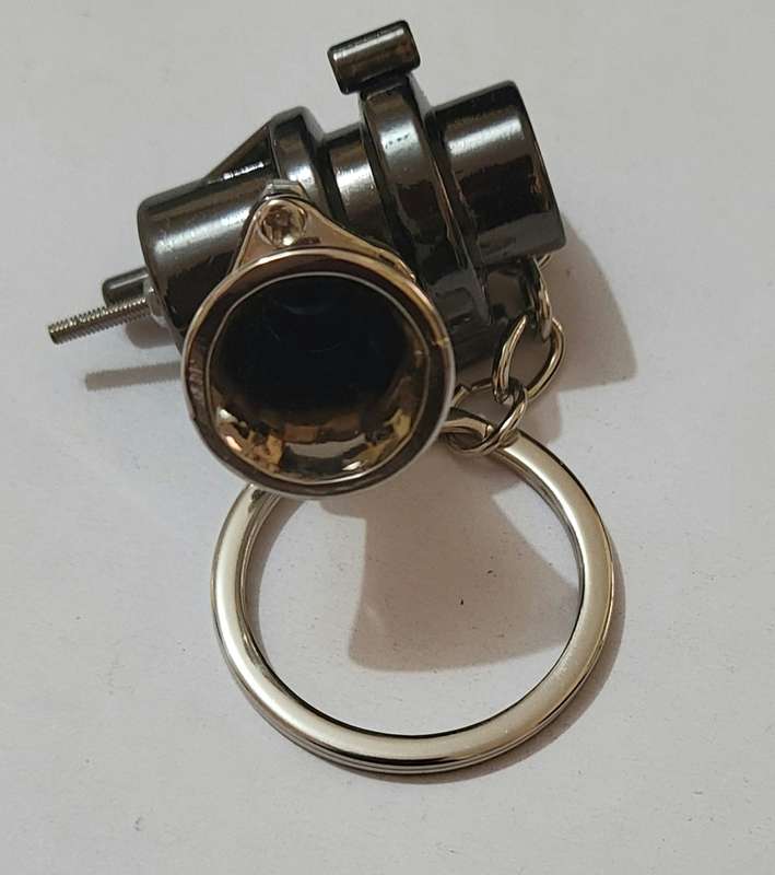 METAL  KEY CHAIN