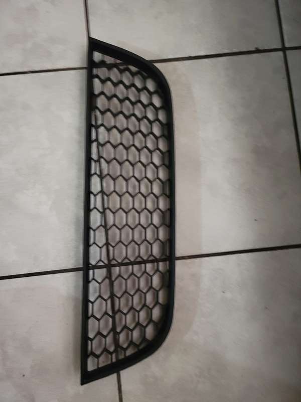 VW POLO 05-09 GTI GRILLE  HONEYCOMB MESH