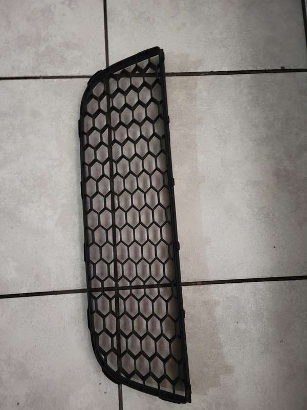 VW POLO 05-09 GTI GRILLE  HONEYCOMB MESH