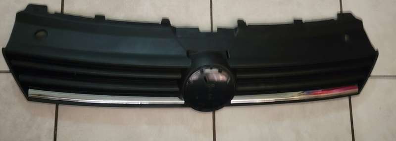 VW POLO 2014+ CHROME MK5 HATCHBACK  FRONT  CENTRE GRILLE