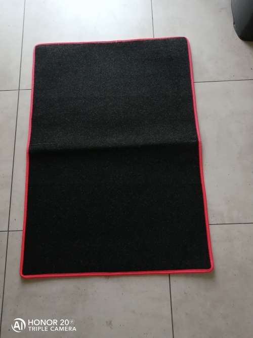 Universal Car Boot Mat Red Lining