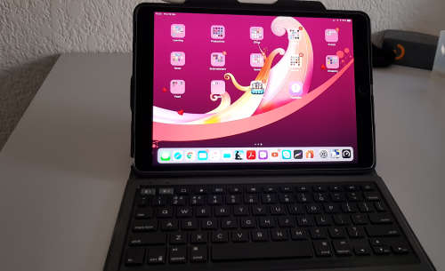 2017 IPad Pro 10.5 WIFI and Cellular 256Gb and Extra