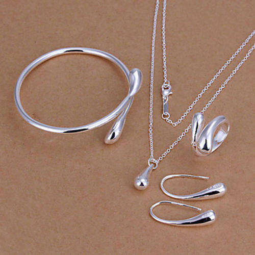 **BEAUTIFUL 925 Sterling Silver filled 5 Piece Jewellery Set**