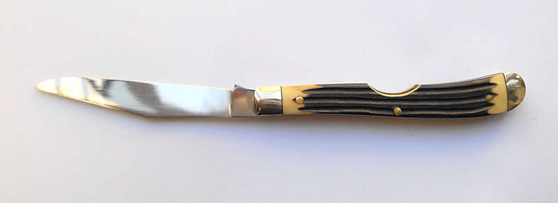 Vintage Queen Steel USA Easy Open Pocket Knife