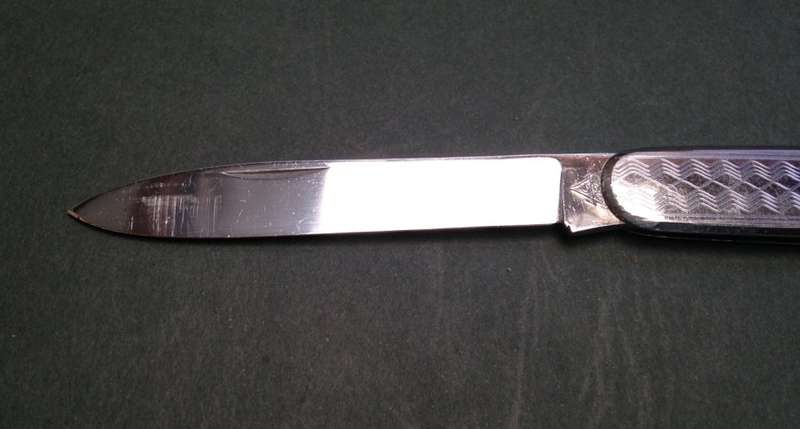 Stainless steel Triangolo pocket knife