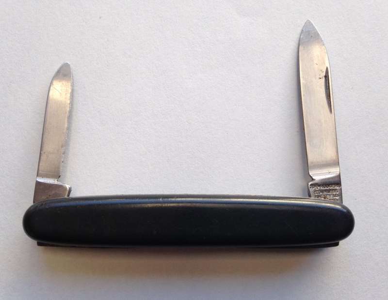 Pocket knife Lot : Joseph Rodgers and one other.