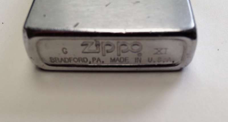 Zippo brushed steel lighter (XI) 1995