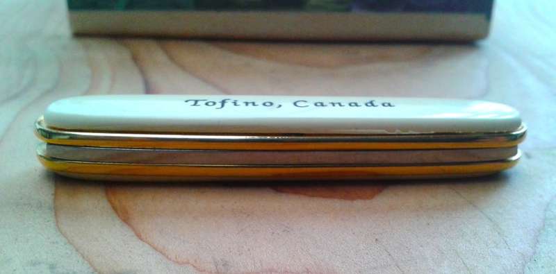 Boxed pocket knife "Tofino Canada"