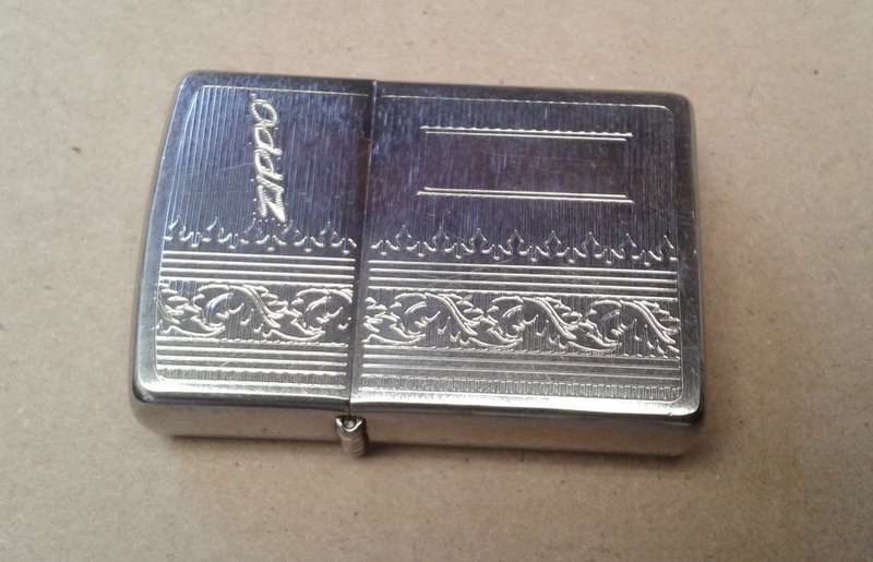 Stainless steel Zippo - engraved/ leaf pattern 2018 USA