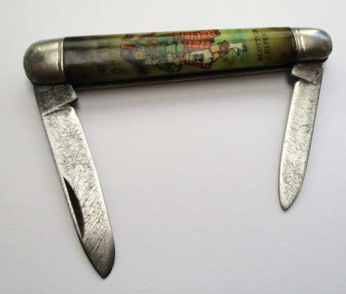 Vintage Richards `Lamp Post` Pocket Knife -- Scottish Piper - Sheffield, England