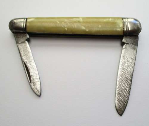 Vintage Richards `Lamp Post` Pocket Knife -- Scottish Piper - Sheffield, England