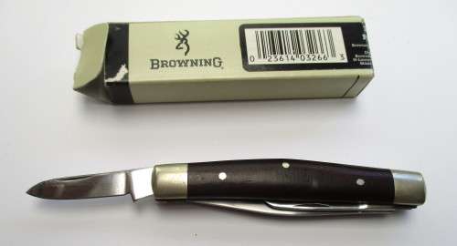 Vintage Browning medium 3 blade stockman knife no. 312 Made in Seki, Japan with original box.