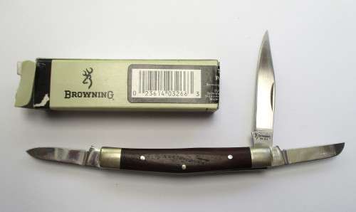 Vintage Browning medium 3 blade stockman knife no. 312 Made in Seki, Japan with original box.