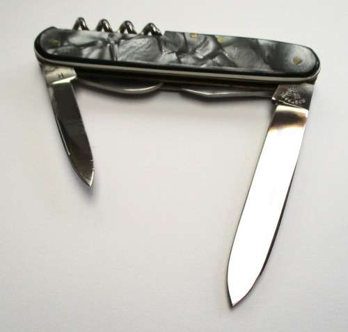 Vintage Bonsa Scout pattern knife , made in Solingen, Germany.