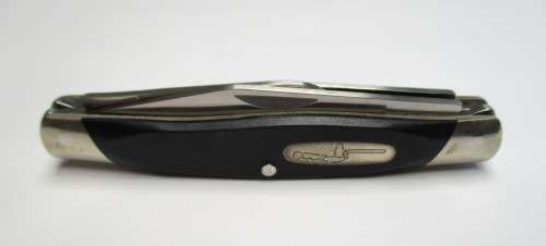 Buck 303 cadet knife - medium stockman. Made in the USA