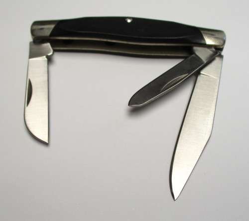 Buck 303 cadet knife - medium stockman. Made in the USA