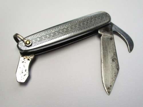 Small Vintage Richards `Lamp Post` Fob Knife