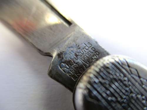 Small Vintage Richards `Lamp Post` Fob Knife
