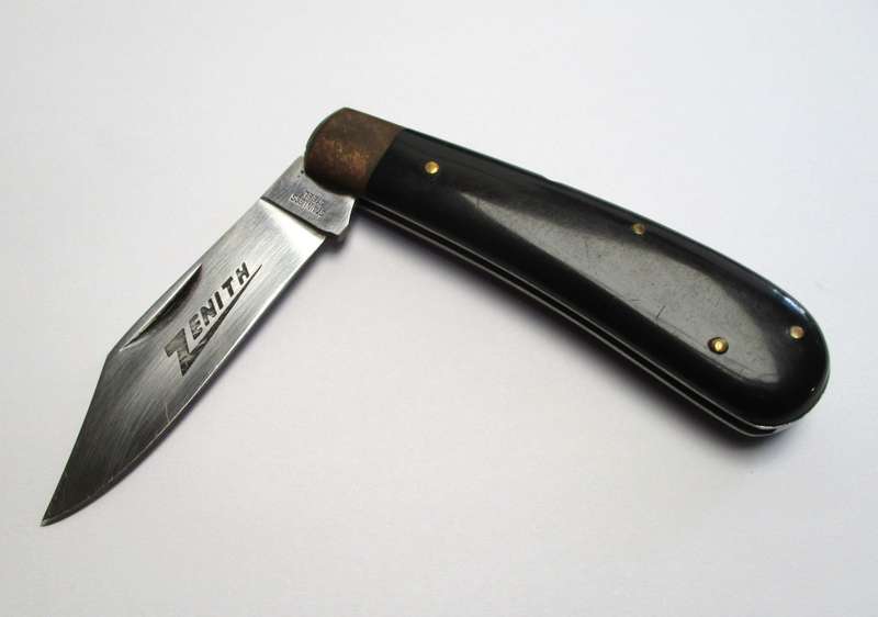 Vintage Jack Knife, Zenith Radio Logo