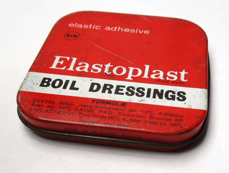 Vintage Elastoplast Elastic Adhesive Boil Dressing Tin