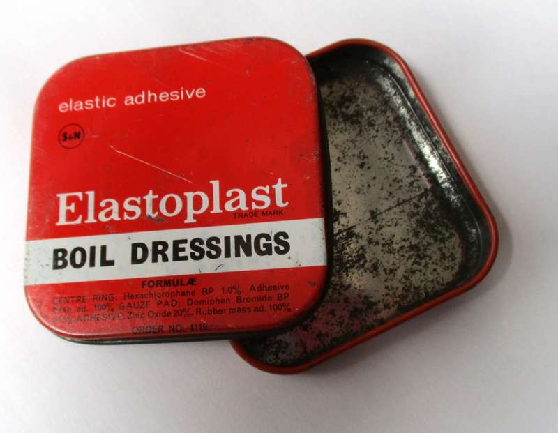 Vintage Elastoplast Elastic Adhesive Boil Dressing Tin